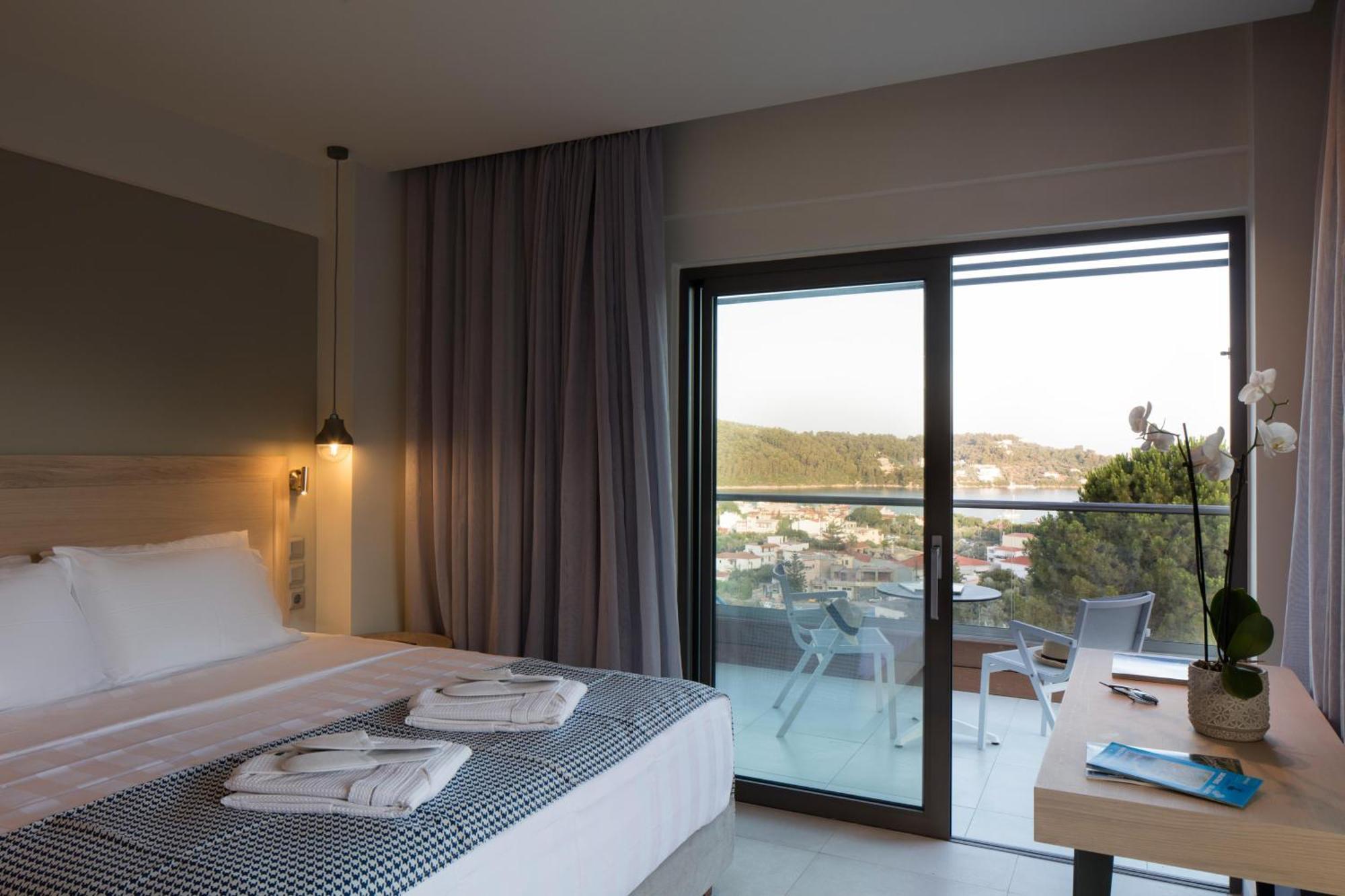 Amira Aparthotel Skiathos Town Luaran gambar